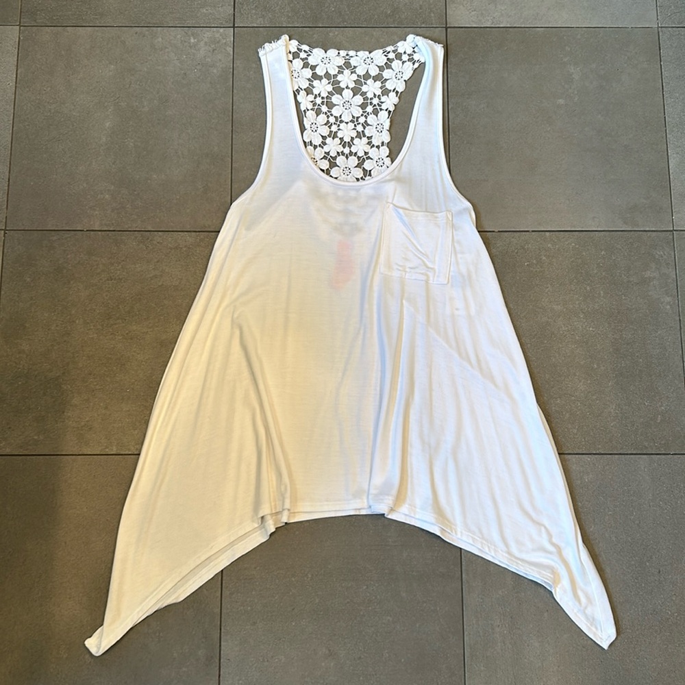 Eight Sixty Razor Back Tank Top - Picture 2 of 9